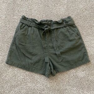 A.N.A A New Approach Olive Green Elastic Waist Dressy Shorts W Belt Women’s XXL